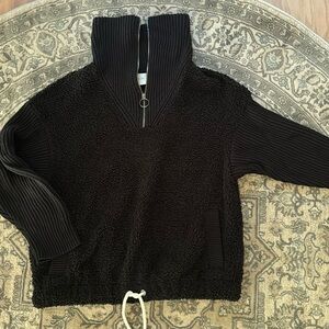 Varley pullover